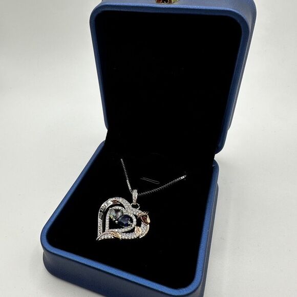 NIB Sterling silver, possibly gold plated, heart necklace with cz diamonds! - Picture 10 of 11